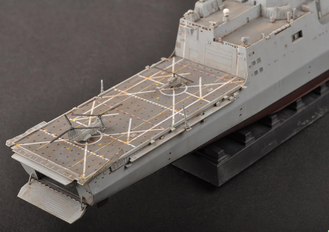Hobby Boss 83415 Modellbausatz USS New York (LPD-21)