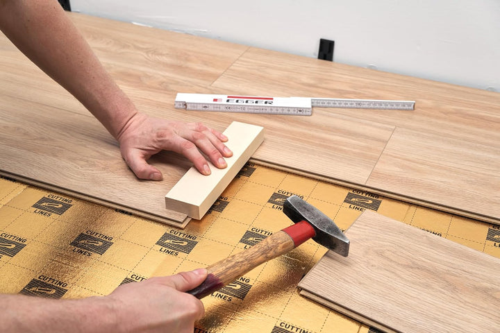 EGGER 1430635 Laminat, Designboden oder Korkboden mit Profil CLIC it Verlegeset für Fussböden: Schla