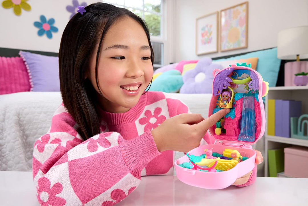 Polly Pocket Puppen und Spielset, Ananas-Äffchen-Schatulle, Reisespielzeug mit 1 Mikropuppe, Haustie