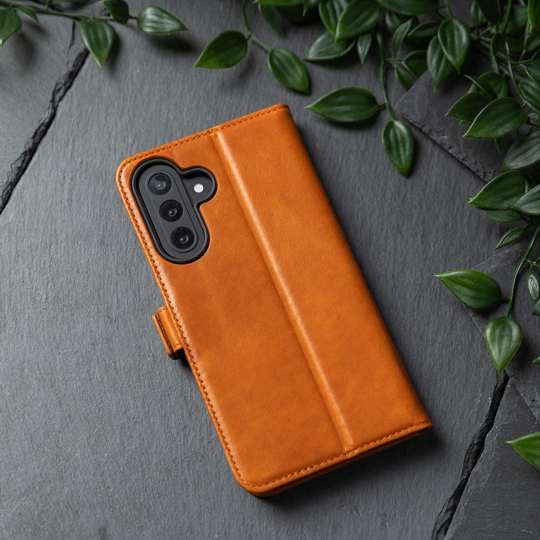 Snakehive Lederhülle für Galaxy A37 – Klapphülle mit Kartenfächern & Standfunktion (Glattes Hellbrau
