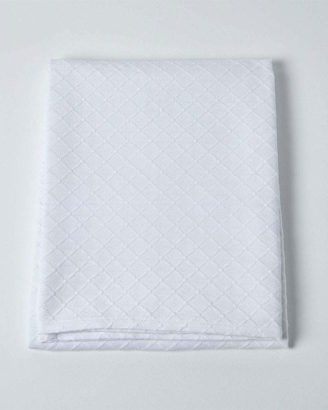 Homescapes weisse Tagesdecke mit Diamant-Muster, klassischer Bettüberwurf 180 x 260 cm im Matelassé-