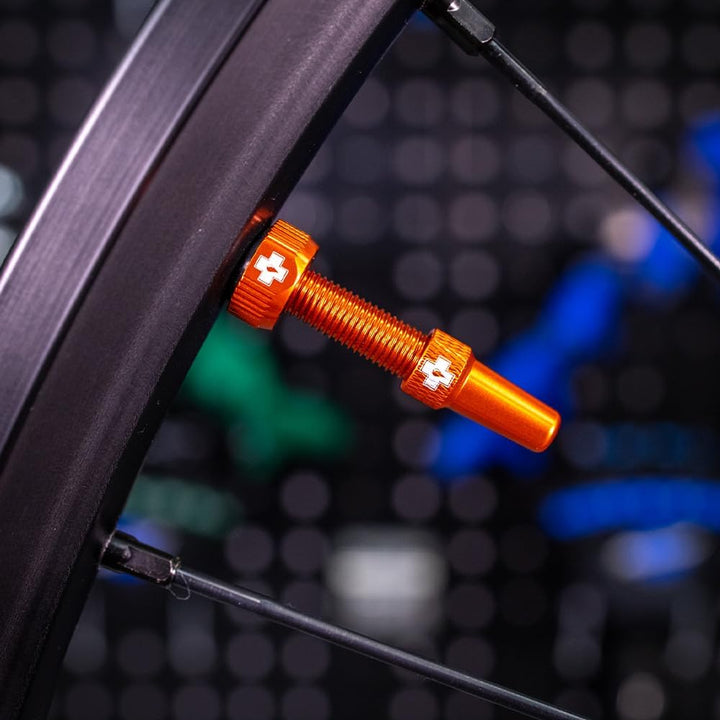 Muc-Off Unisex-Erwachsene V2 Presta Tubeless Ventile, Orange, 60mm Orange 60mm, Orange 60mm