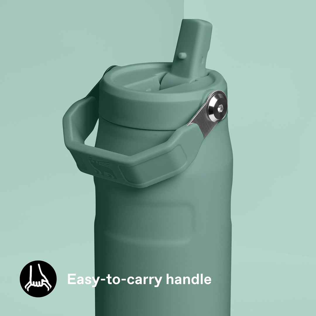 Stanley 1913 Flip Straw Trinkflasche mit Strohhalm 0.7L - Thermobecher Kühlt 10 Stunden - 3 Tage Eis