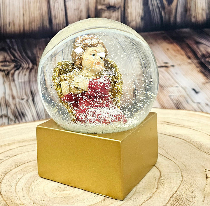 Weihnachts-Schneekugel Engel | Himmelsbote mit Harfe | Farbe rot Gold | 100mm breit, 120mm hoch | Be