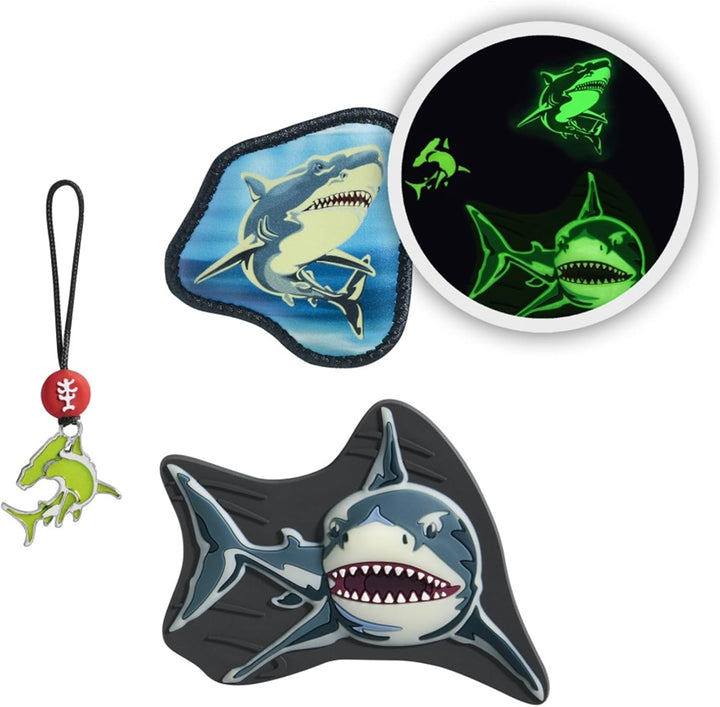 Step by Step Magic Mags Glow „Shark Dexter“, 3-teilig, 2 Magnet-Applikationen und 1 Anhänger, Hai, M