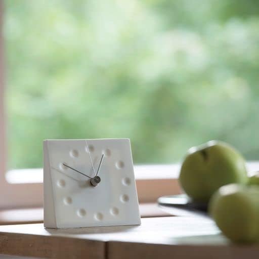 Lemnos Tischuhr Drops Draw The Existance/kleine Uhr zum hinstellen aus Porzellan, hergestellt in Jap