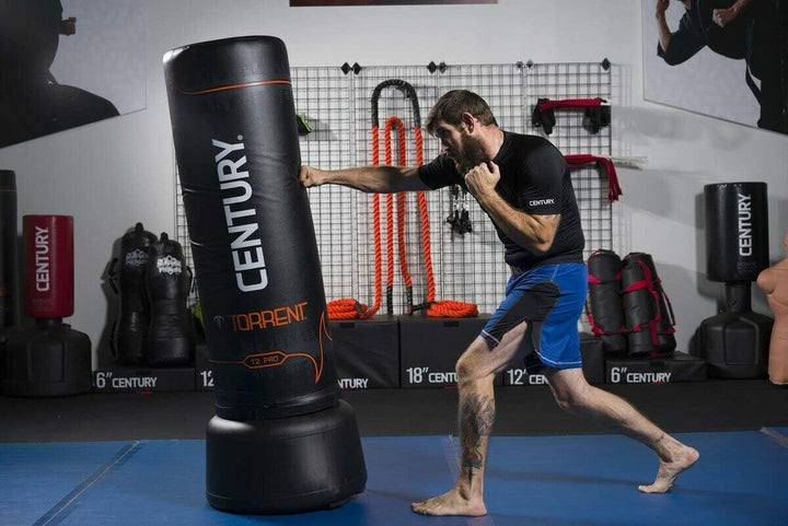Century Boxsack Torrent T2 Pro - 170cm Schwarz Rot - Freistehender Standboxsack - Punching Bag - Box