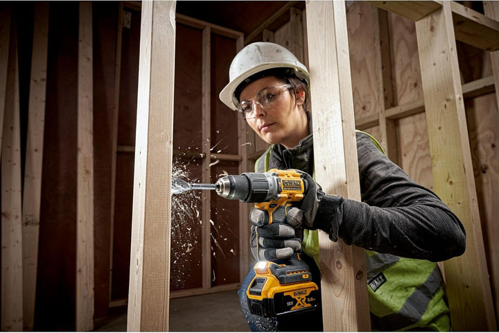 Dewalt 18V Akku-Schlagbohrschrauber DCD805P2T (bürstenloser Motor, 2-Gang-Vollmetallgetriebe, mit LE
