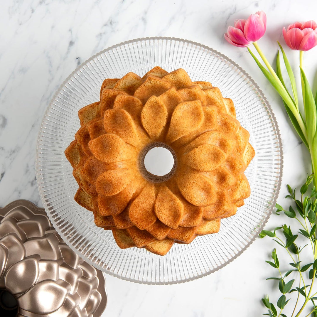 NordicWare Backform, Aluminium, 26,4 x 9,3 x 26,4 cm, 1 Einheiten (Farblich Sortiert) Blossom, Bloss