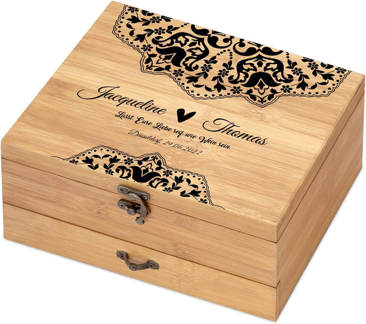 Maverton Weinöffner-Set personalisiert Weinset Sommelier Set - Geschenkbox Holzbox + 8er Weinzubehör