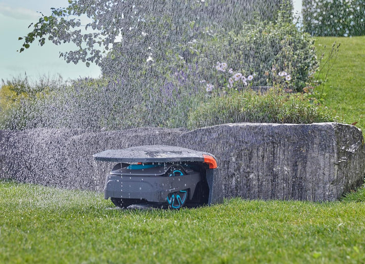 Gardena Garage für Mähroboter: Garage für Rasenmäher, optimaler Sonnen- und Regenschutz für Rasenrob