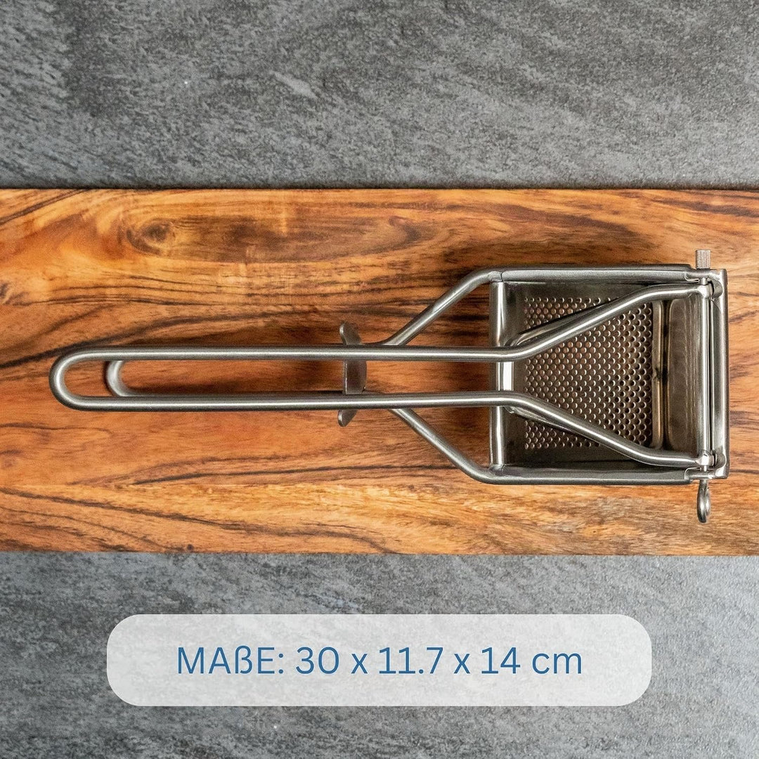 Westmark Kartoffelpresse, Mit Rund-Lochung, Rostfreier Edelstahl, Länge: 30 cm, Triangel, Silber,