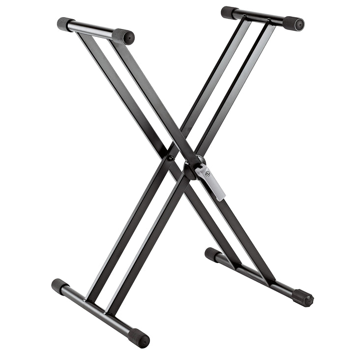 K&M 18997 Keyboardständer Schwarz aus Aluminium - leichter X-Ständer - mit Klemmhebel, Gummiauflagen