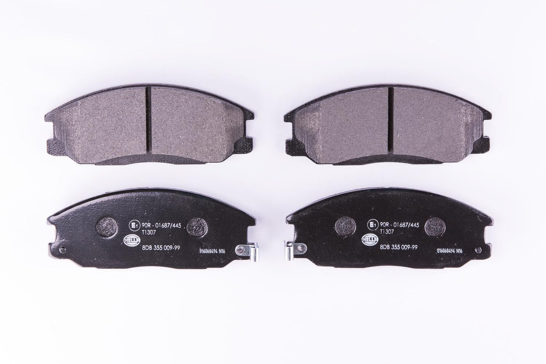 HELLA PAGID 8DB 355 009-991 Bremsbelagsatz - T1307 - Dicke/Stärke: 17mm - Bremssystem: Mando - mit a