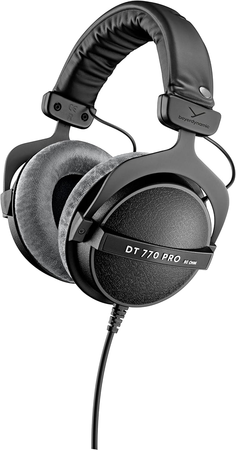 beyerdynamic DT 770 PRO 80 Ohm Over-Ear-Studiokopfhörer in schwarz. Geschlossene Bauweise, kabelgebu