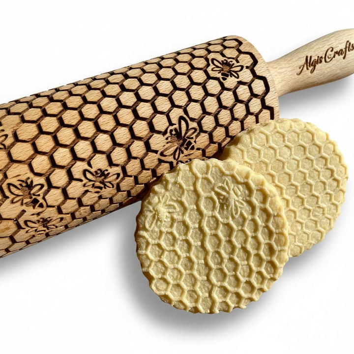 BIENENSTOCK Nudelholz für hausgemachtes Gebäck und Keramik. Präge Teigrolle. Gravierte Nudelholz mit