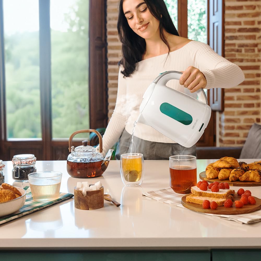 Cecotec Wasserkocher, 1,7 L Kapazität, Thermosense 180 White, 2200 W, Schnelles Erhitzen, Anti-Kalk-