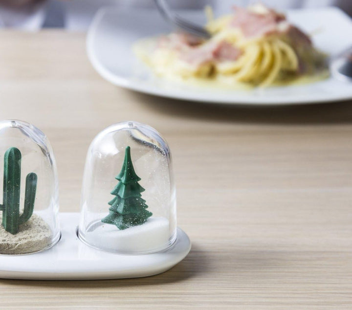 QUALY Salt and Pepper Shakers Set with Holder, Spice Shaker Set, Salt and Pepper Set, Salt and Peppe