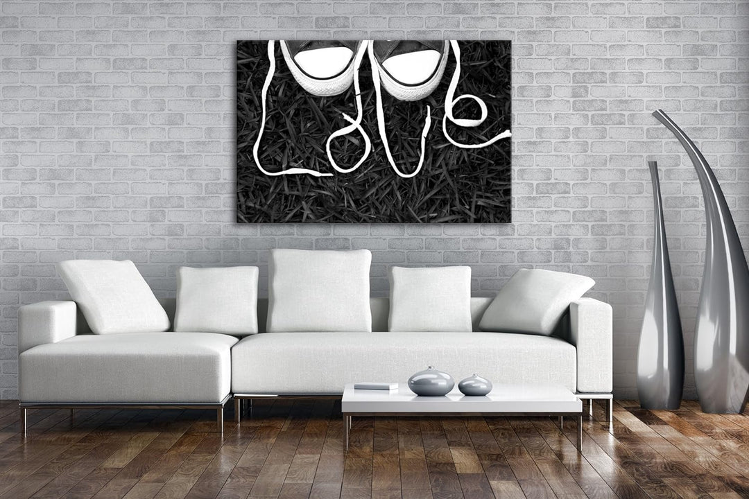 deyoli Love Sneaker Schnürsenkel Effekt: Schwarz/Weiss Format: 100x70 als Leinwandbild, Motiv fertig