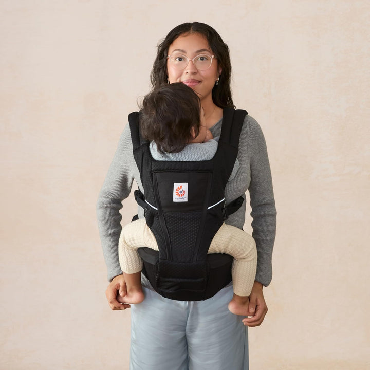 Ergobaby Alta Hip Seat Babytrage mit Babyhüftsitz für Babys und Kleinkinder ab 4 Monaten (5,5 kg - 2