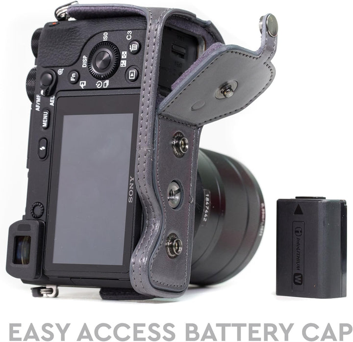 MegaGear Sony Alpha A6500 (up to 16-70mm Objektiv) Ever Ready Leder Kamera-Case mit Trageriemen und