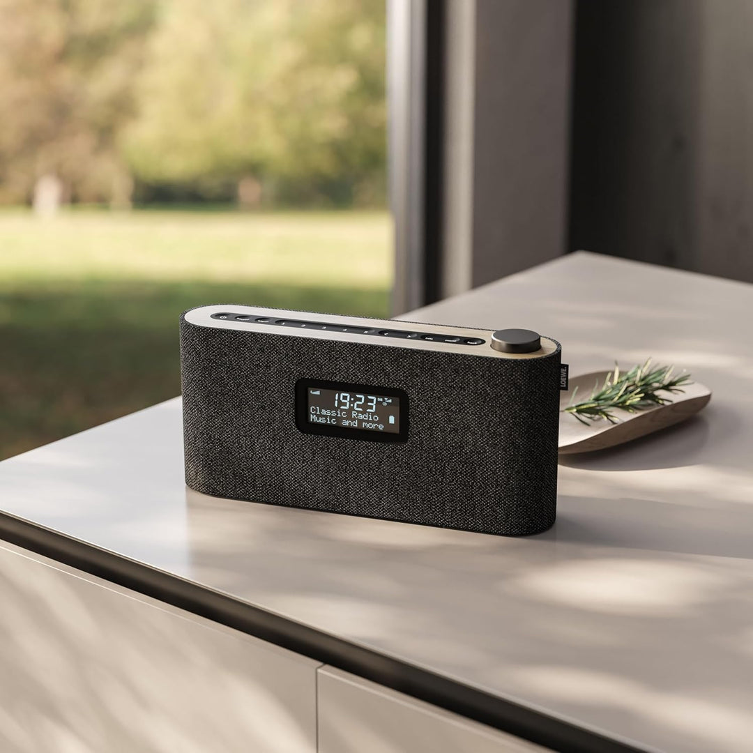 Loewe Radio.Frequency, DAB+ Radio, 28 Watt Sound, LCD Display, 14 Stunden Spielzeit, Holz, Stoff, Ra