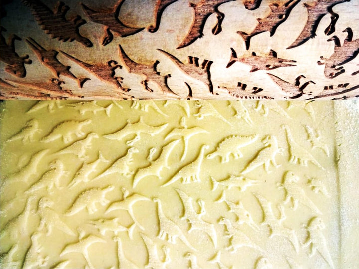 DINOSAURIERE Nudelholz. Geprägte Teigroller für Gebäck und Keramik. Gravierte Nudelholz mit Muster v