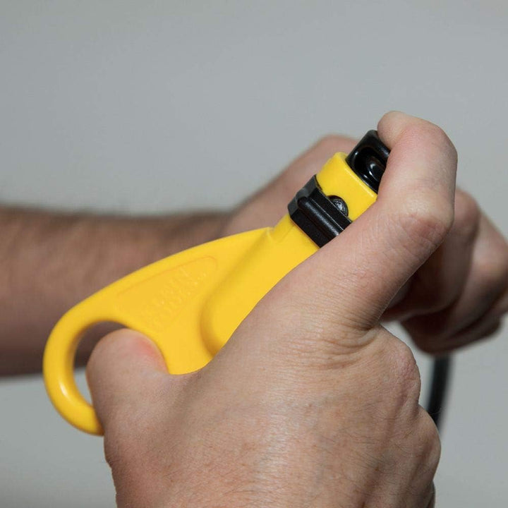 KLEIN TOOLS Abisolierwerkzeug für Koaxialkabel, 2 Stufen, radial Koax-Abisolierer RG59, RG6, RG6-QS,