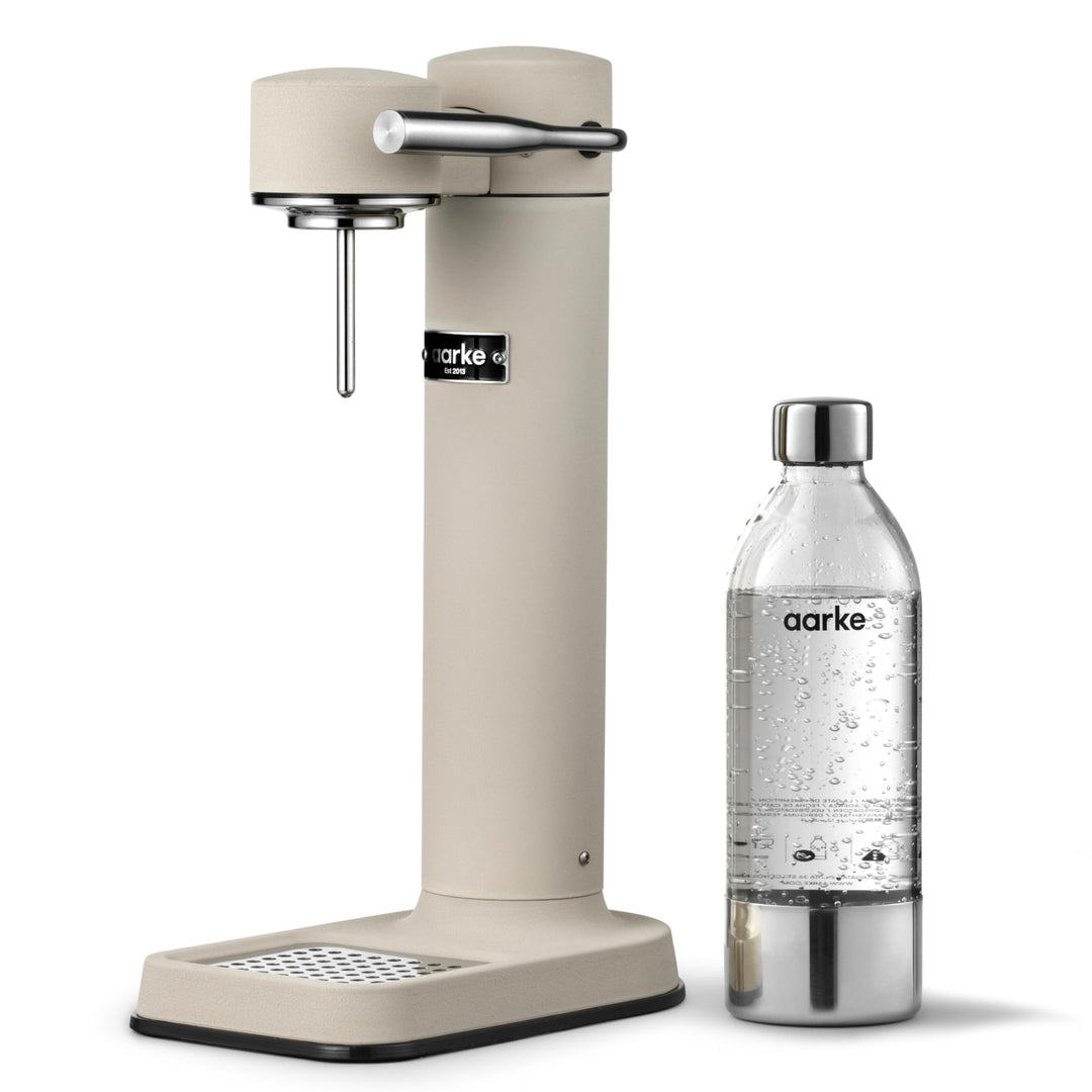 Aarke Carbonator 3, Premium Wassersprudler aus Edelstahl mit Aarke Flasche, Sand Finish, Sand
