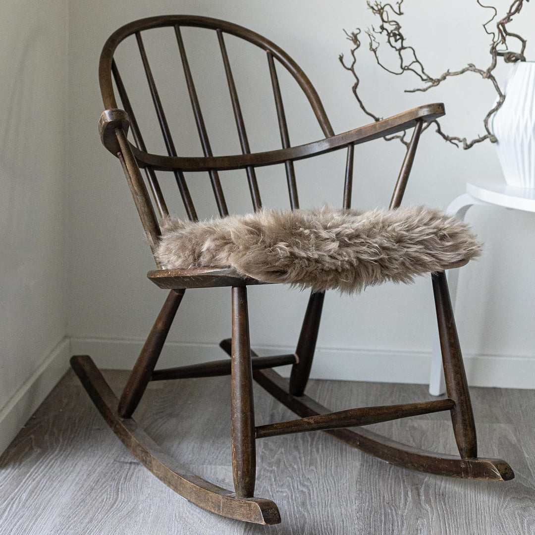 Nordic Sheep Lammfell Kissen 40x40 cm | 4er Pack | Weiches Fell für Stühle & Sofa | Gemütliches Sitz
