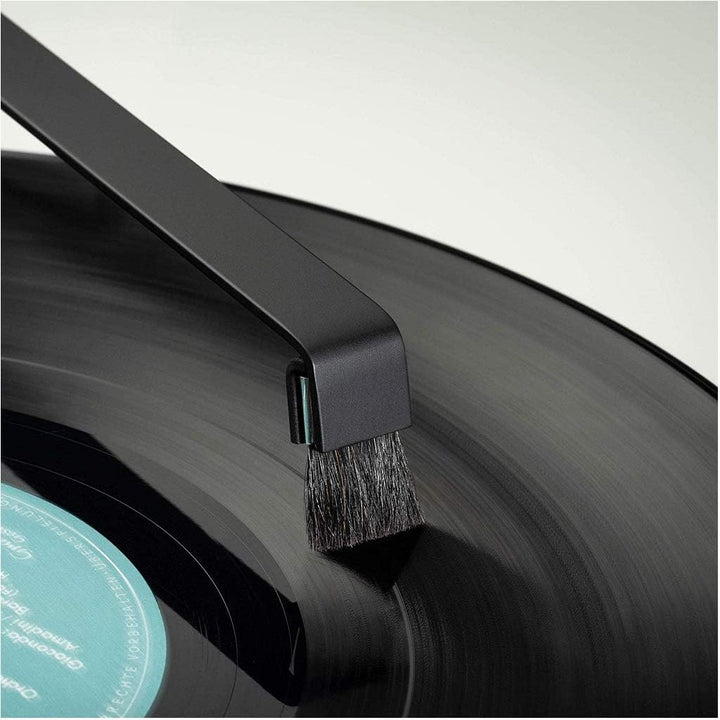 Pro-Ject Sweep It E Mitlaufbesen mit Naturhaarbürste (Silber), Silber