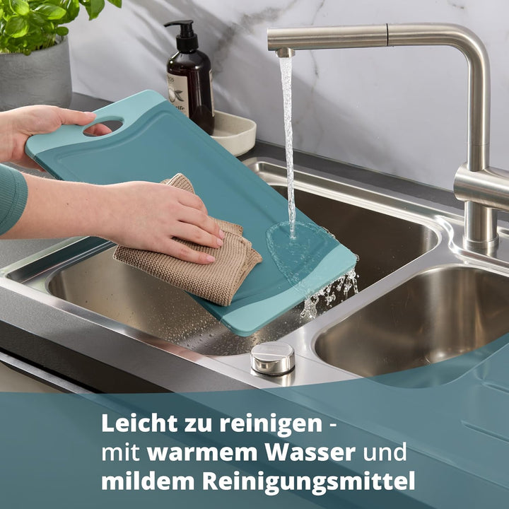 KHG Schneidebrett aus Kunststoff Petrol - 37 x 25 x 0,8 cm - Grosses Messerbrett, Küchenbrett rutsch
