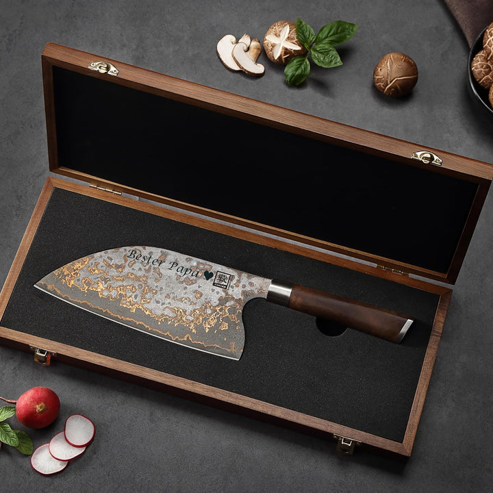 zayiko MysticMagma Damastmesser Chai Dao mit Gravur I mit 20,5 cm Klinge gefertigt aus 67 Lagen Dama
