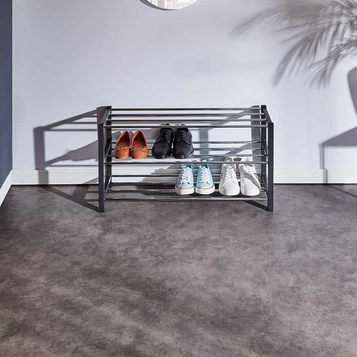 IDIMEX Schuhregal Dublin mit 3 Ablagen in grau. Robuste Schuhablage mit Metallrahmen, edel verchromt