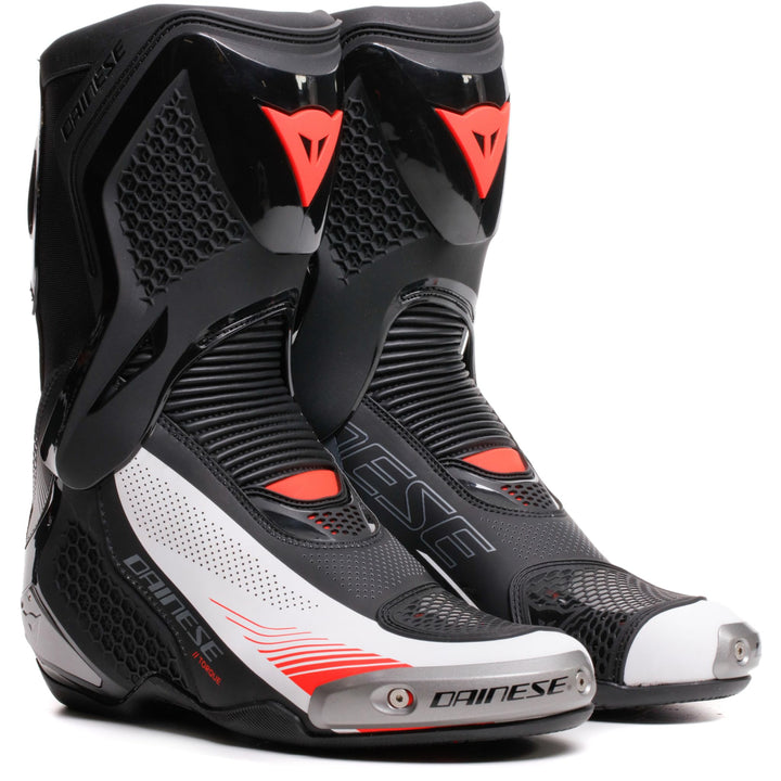 Dainese Stiefel Torque 4 Air Boots Motorradstiefel Racing Stiefel, 45 EU Black White Red Fluo 45 EU,