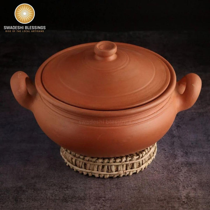 Swadeshi Blessings Exklusives Sortiment Tontopf zum Kochen und Servieren mit Deckel, Erdkadai, Mud H