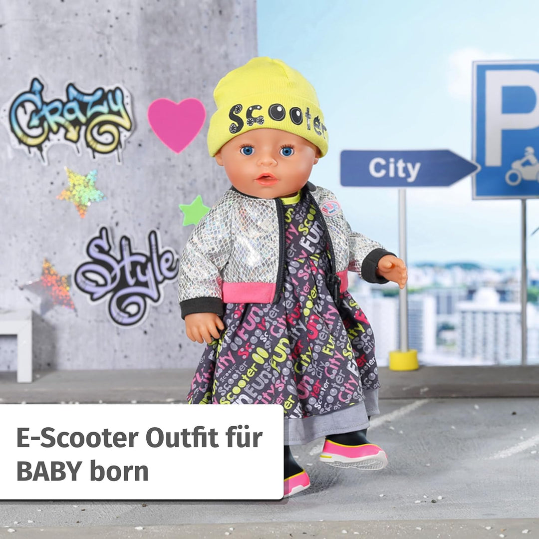 Baby Born E Scooter Outfit 43cm, Set für 43 cm Puppen mit Buntem Puppenkleid, Jacke und Mütze, 83767