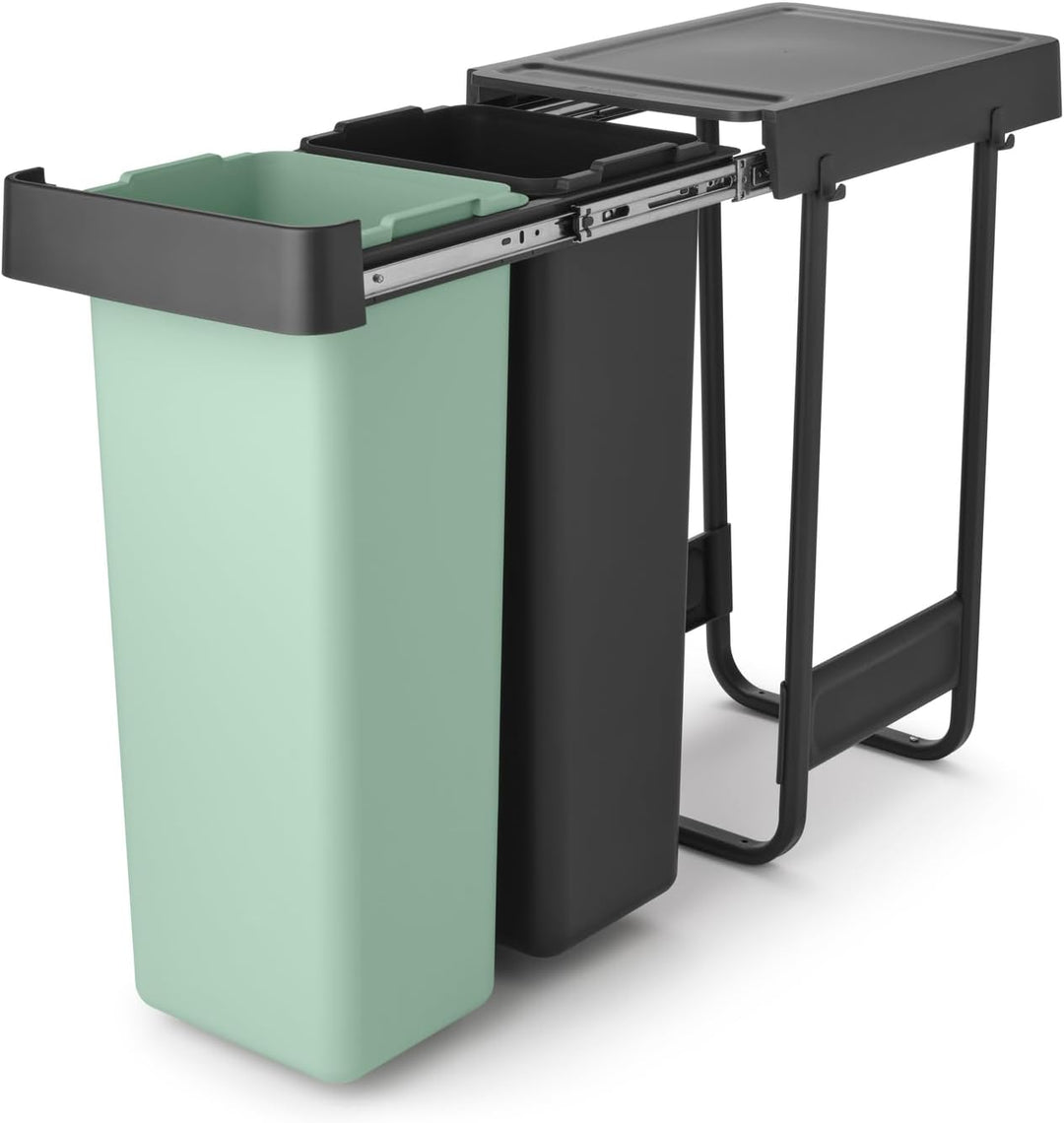 Brabantia Sort &amp; Go Ausziehmülleimer | 2 x 30 l Einbaumülleimer für die Unterschranktür | Integriert