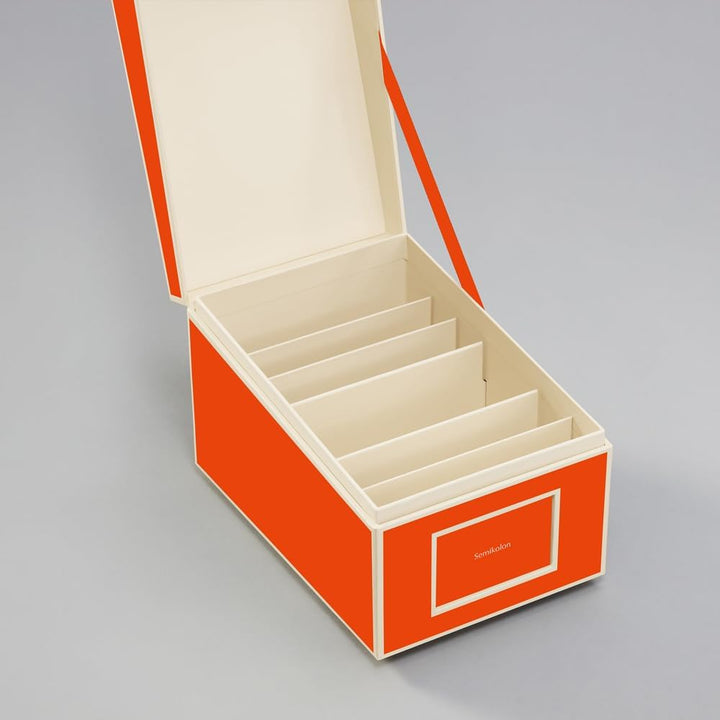 Semikolon 352559 CD- und Fotobox – 17,7 x 15,7 x 25,6 cm – für 10 x 15 cm Fotos – Cover orange orang
