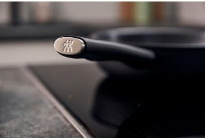 ZWILLING Madura Wok, Ø30cm, Aluminium, Titanverstärkte keramische Antihaftbeschichtung