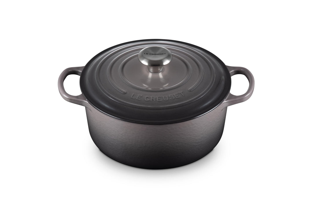 Le Creuset Signature Gusseisen-Bräter mit Deckel, Ø 24 cm, Rund, Für alle Herdarten und Induktion ge
