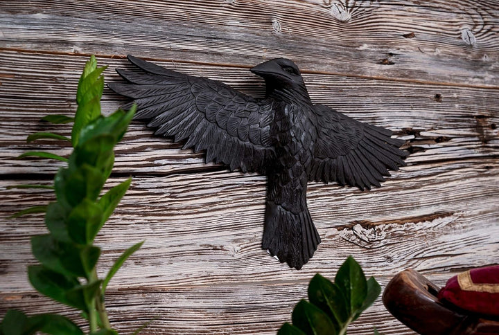 Windalf Holzbild Schwarzer Rabe Munin 45 cm Links schauend Handarbeit aus Holz