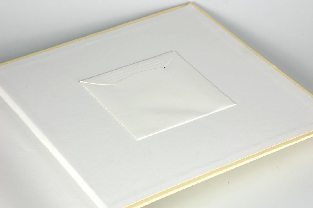 Semikolon 351105 Jumbo Album - 30x30 cm, 100 Seiten cremefarben, für 10x15 Fotos, mit Pergaminpapier
