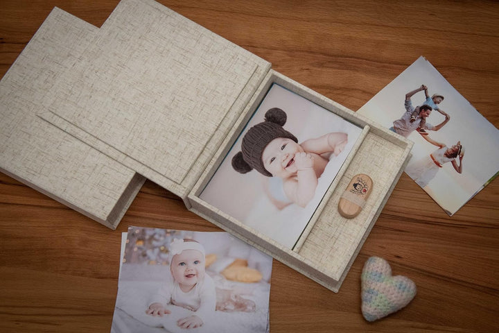 Elegant Erinnerungsbox, Foto-Box mit USB Slot. Geschenkbox für USB-Sticks und Fotoabzüge 10x15cm. Au
