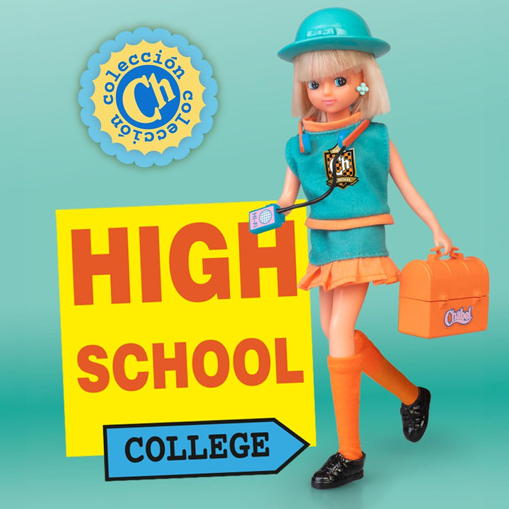 Chabel High School, Puppe mit blauer Uniform und orangefarbenen Details, bereit für die Universität
