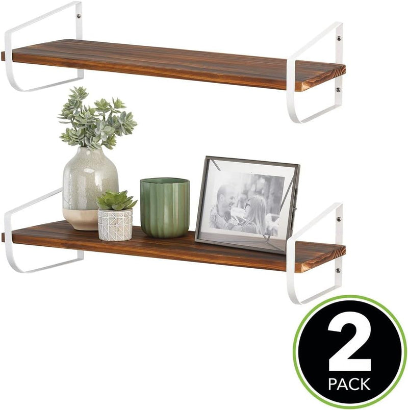 mDesign modernes Wandregal – langes Holzregal mit rostbeständigen Metallhalterungen – Hängeregal für