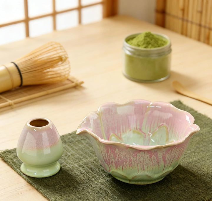 Matcha Set 5-teilig, Matcha Schale mit Ausgiesser in Blumenform Grün Rosa, Chasen, Bambusbesen, Chas