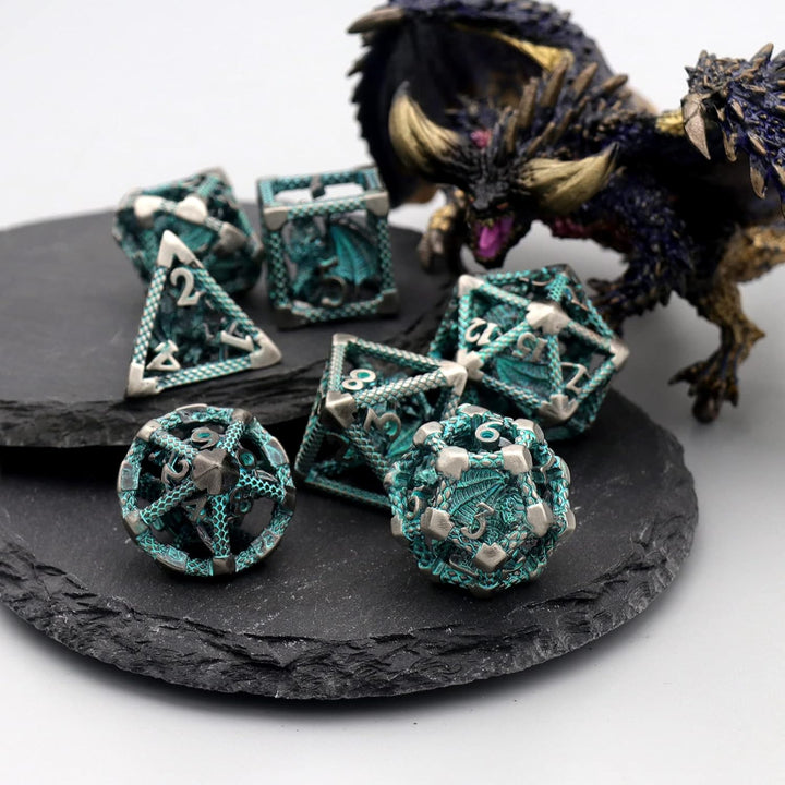 DND Würfel, Metall Spielwürfel Dungeons and Dragons Würfel Set HNCCESG Hohle 3D Drachen D&D Würfel P