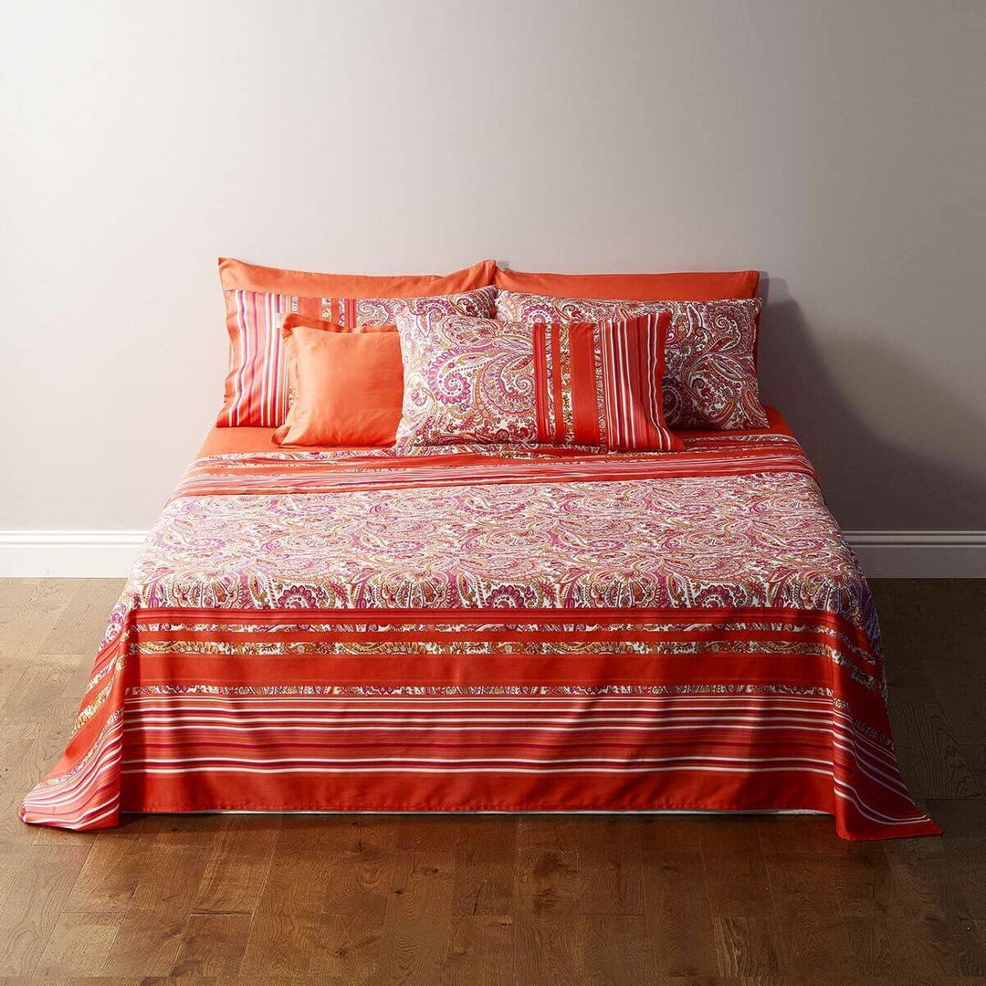 Bassetti NOTO Bettwäsche + 1 Kissenhülle aus 100% Baumwollsatin in der Farbe Rot R1, Masse: 155x220