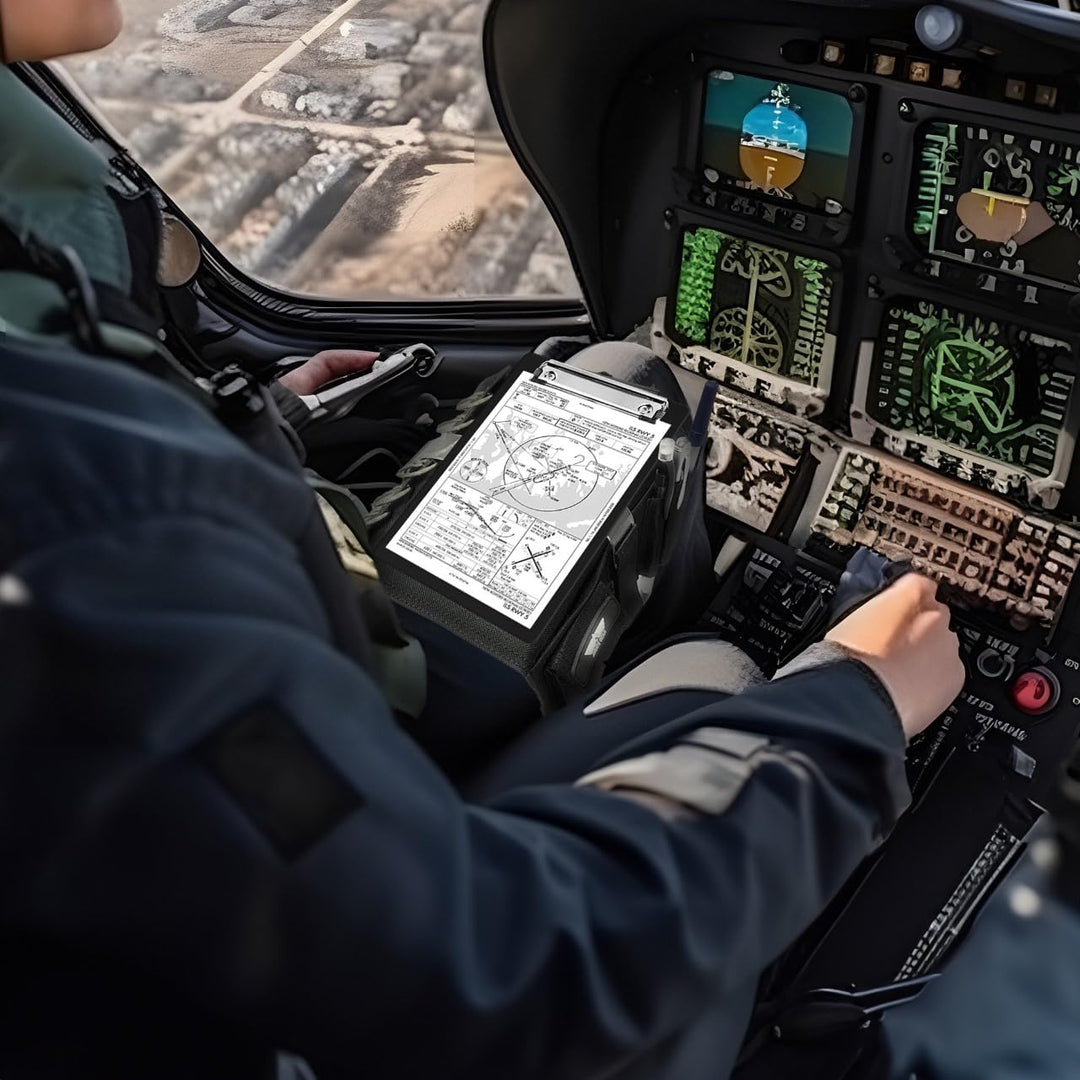 Aviate Gear Pilotenkniebrett mit Klemmbrett und 7 Ringen zur Befestigung von Anflugsplatten und Chec